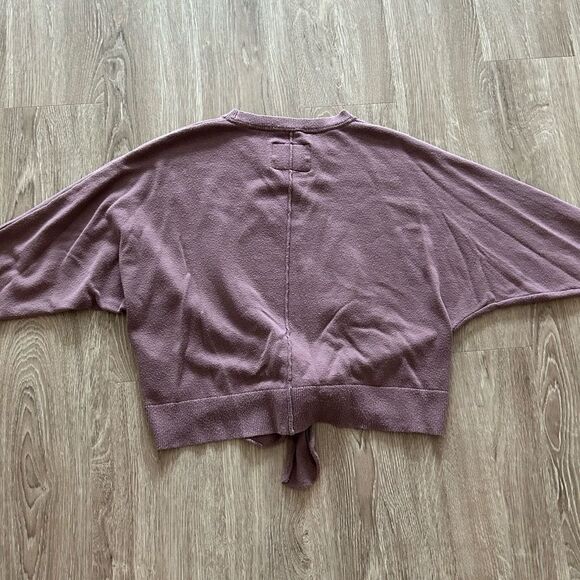 Abercrombie & Fitch Cropped Sweater - Picture 5 of 5